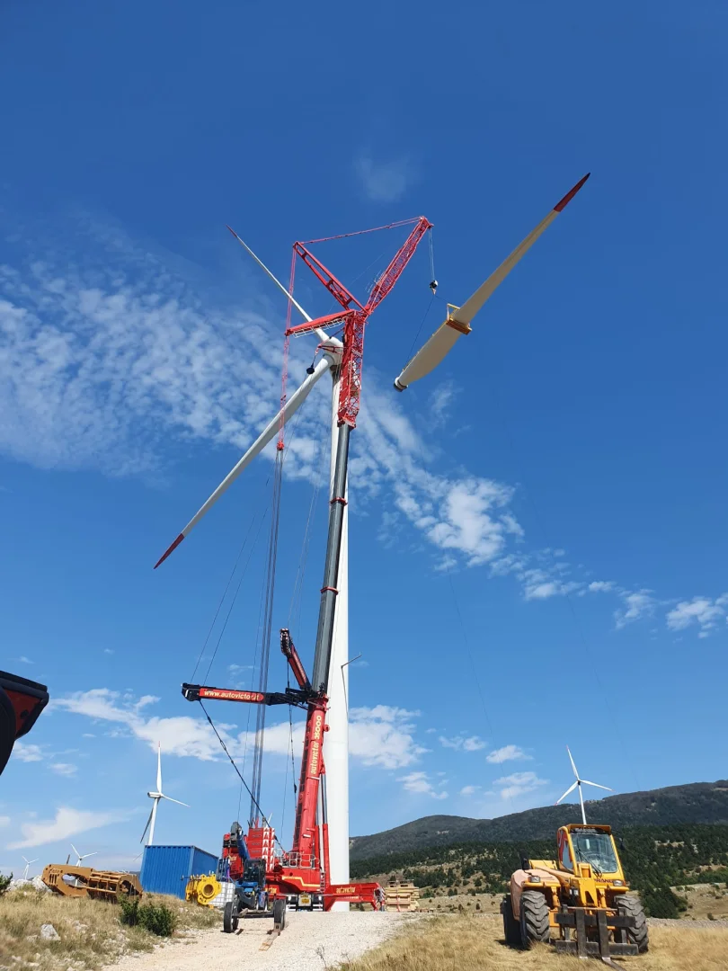 POWERING THE FUTURE. BEYOND BORDERS - 2